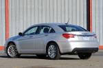 Chrysler 200 2011 года